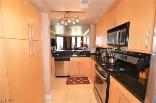 Photo #3: 2654449 Listing 