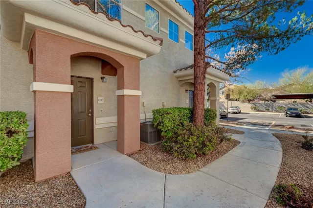 MLS: 2654487 Condo For Sale
