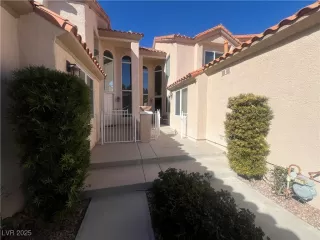 Photo #3: 2654509 Listing