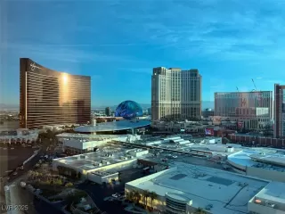 Photo #1: 2654535 Listing