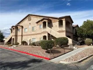 Photo #1: 2654556 Listing