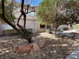 Photo #2: 2654556 Listing