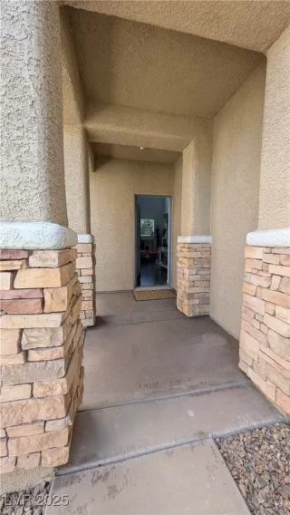 Photo #3: 2654557 Listing 