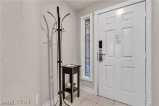 Photo #6: 2654558 Listing