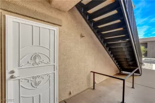 Photo #5: 2654601 Listing 