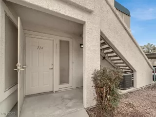 Photo #5: 2654607 Listing