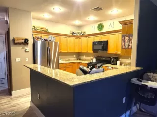 Photo #3: 2654619 Listing