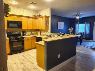 Photo #4: 2654619 Listing