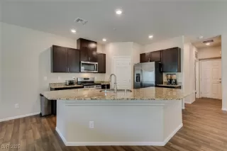 Photo #1: 2654635 Listing