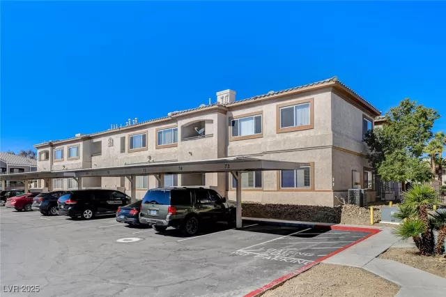 MLS: 2654670 Condo For Sale