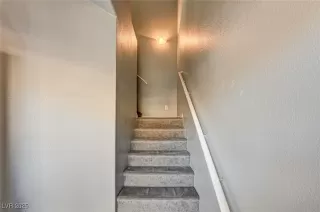 Photo #3: 2654674 Listing