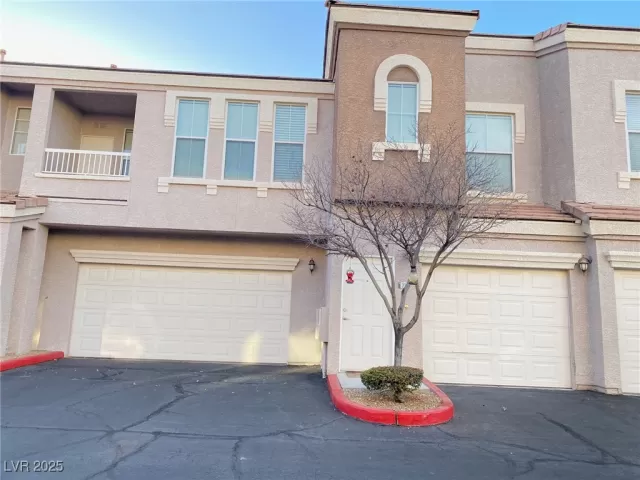 MLS: 2654680 Condo For Sale