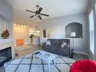 Photo #2: 2654680 Listing