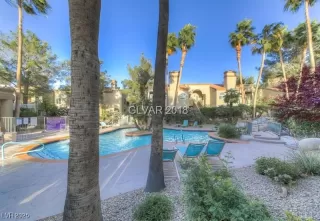 Photo #2: 2654698 Listing