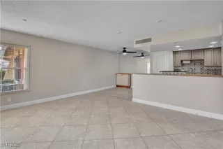 Photo #2: 2654713 Listing