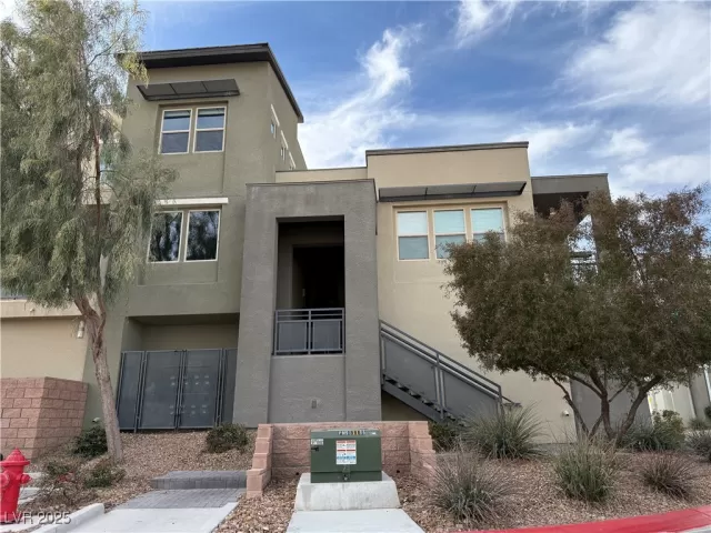 MLS: 2654732 Condo For Sale
