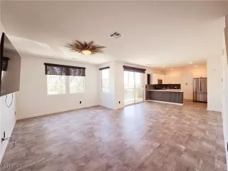Photo #3: 2654732 Listing 