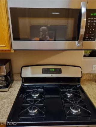 Photo #4: 2654740 Listing 