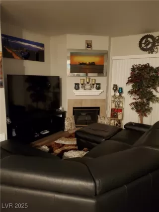 Photo #6: 2654740 Listing 