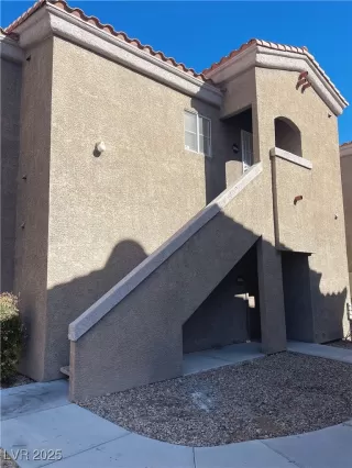 Photo #1: 2654773 Listing 