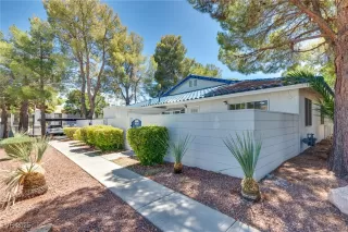 Photo #2: 2654786 Listing