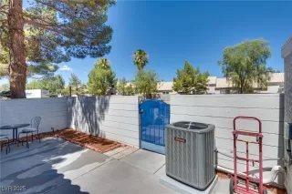 Photo #6: 2654786 Listing