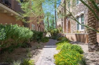 Photo #2: 2654814 Listing 