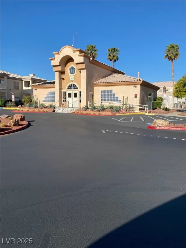 MLS: 2654824 Condo For Sale