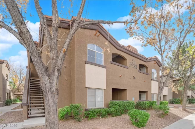 MLS: 2654834 Condo For Sale