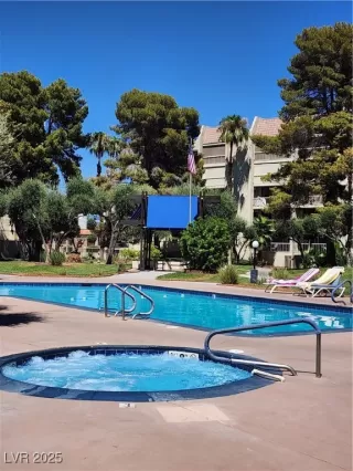 Photo #1: 2654839 Listing 