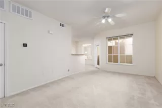 Photo #6: 2654840 Listing