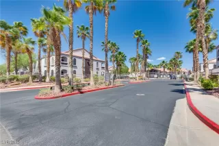 Photo #1: 2654886 Listing 