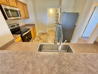 Photo #2: 2654899 Listing 