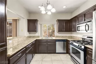 Photo #2: 2654913 Listing