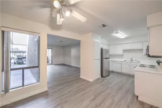 Photo #2: 2654922 Listing 