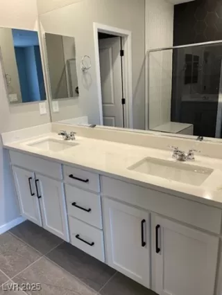 Photo #6: 2654934 Listing