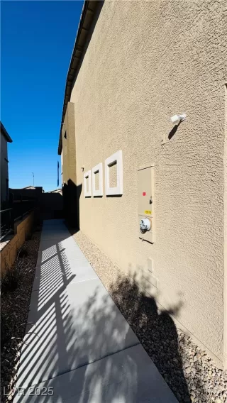 Photo #3: 2654940 Listing 