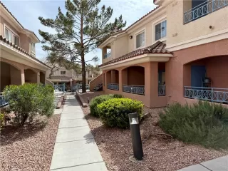 Photo #1: 2654957 Listing 