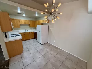 Photo #6: 2654957 Listing 