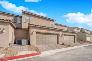 Photo #1: 2654958 Listing