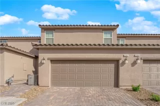 Photo #2: 2654958 Listing