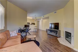 Photo #2: 2654966 Listing