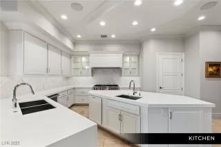 Photo #4: 2654969 Listing 