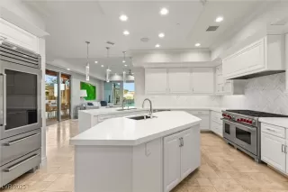 Photo #5: 2654969 Listing 