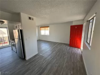 Photo #2: 2655000 Listing 