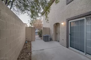 Photo #2: 2655014 Listing