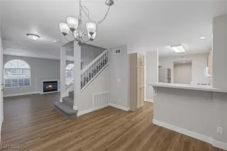 Photo #6: 2655014 Listing