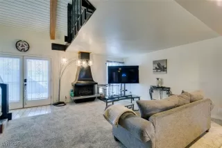 Photo #3: 2655047 Listing