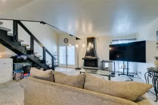 Photo #6: 2655047 Listing