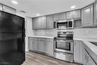 Photo #1: 2655058 Listing